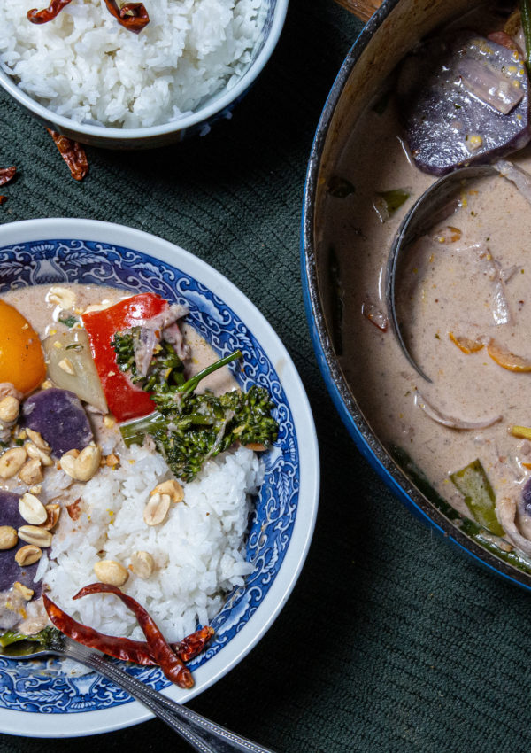 Vegetarian Massaman Curry (SOUL WARMING!)
