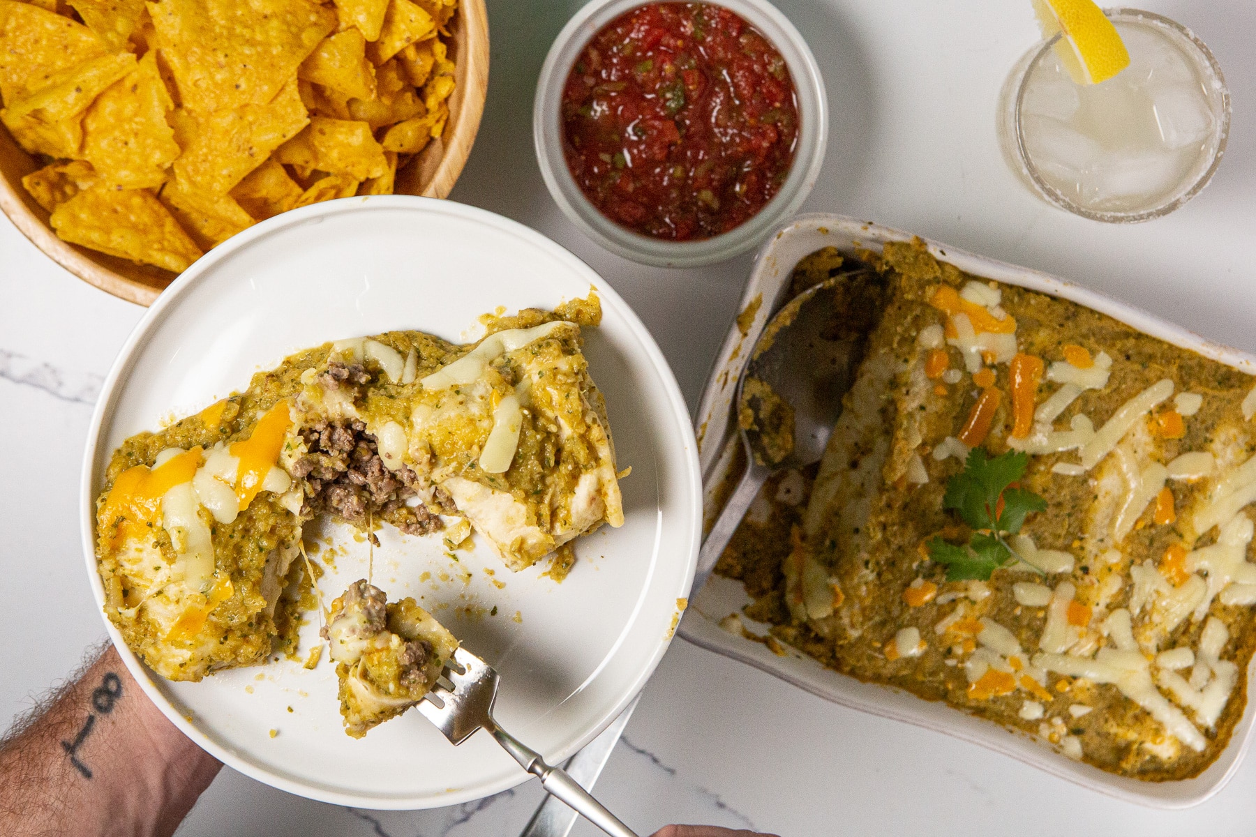 Beef Enchiladas with Green Sauce, Enchiladas, green sauce, salsa verde, green tomato sauce, beef enchiladas with green sauce recipe, how to make beef enchiladas with green sauce,