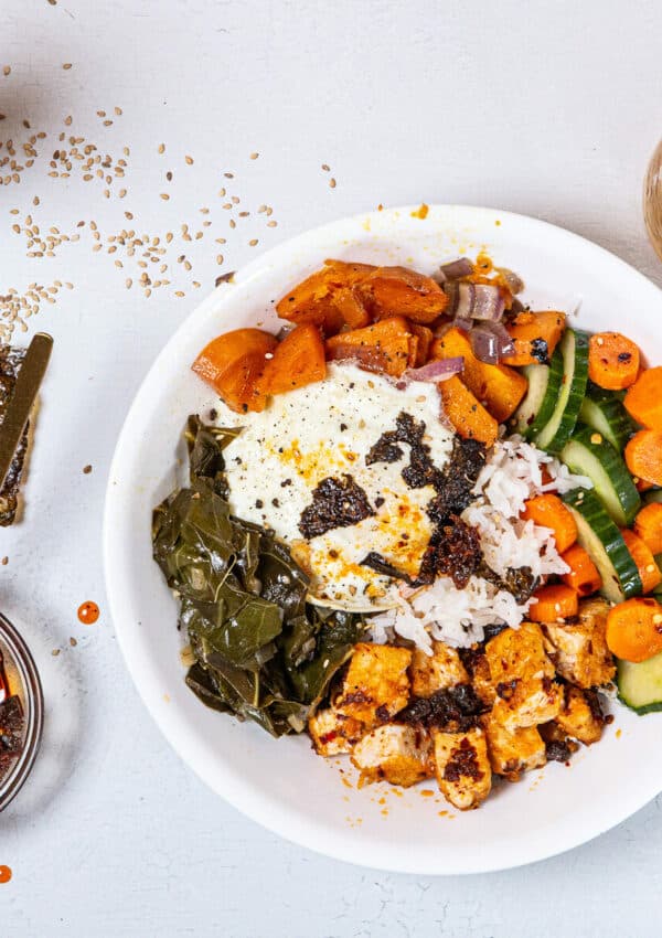 chicken bibimbap, fried chicken bibimbap, bibimbap