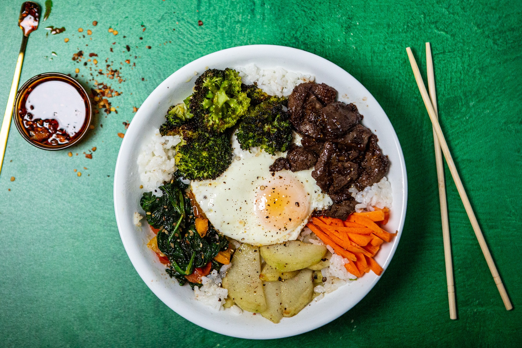 beef bulgogi bibimbap, beef bulgogi, bibimbap,
