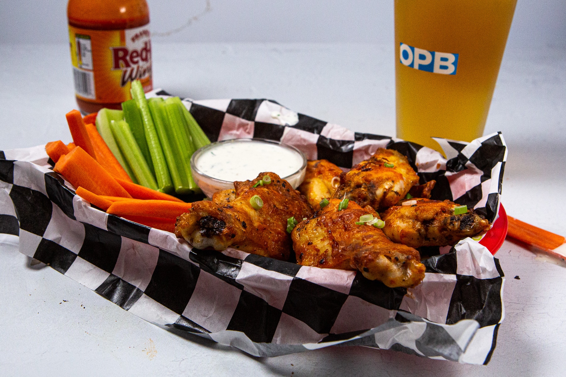 air fryer frozen chicken wings, frozen chicken wings in air fryer, frozen wings in air fryer, frozen wings air fryer, air fryer, chicken wings, frozen chicken wings