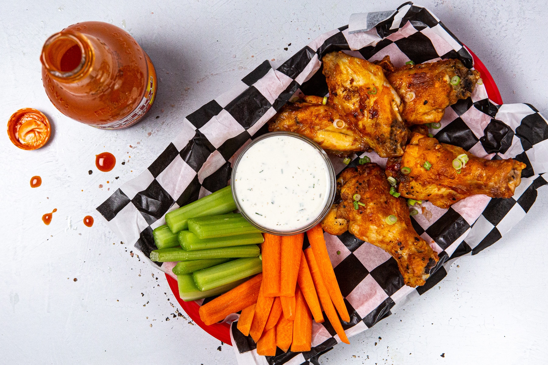 air fryer frozen chicken wings, frozen chicken wings in air fryer, frozen wings in air fryer, frozen wings air fryer, air fryer, chicken wings, frozen chicken wings