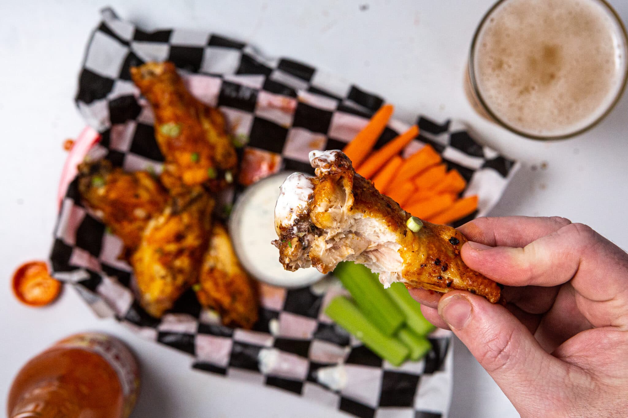 air fryer frozen chicken wings, frozen chicken wings in air fryer, frozen wings in air fryer, frozen wings air fryer, air fryer, chicken wings, frozen chicken wings