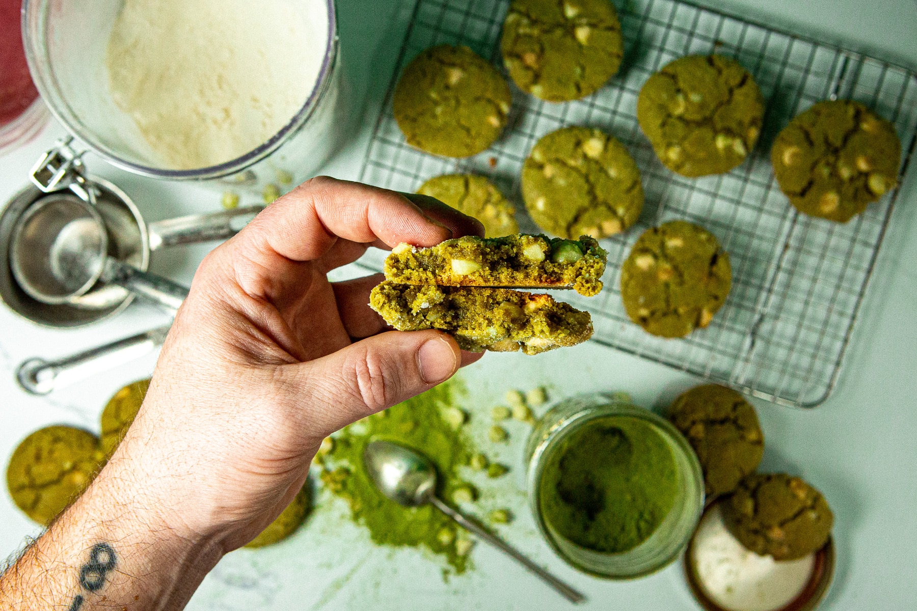 matcha cookie, matcha cookies, white chocolate matcha cookies, white chocolate chip matcha cookies, macadamia nut and white chocolate matcha cookies, matcha