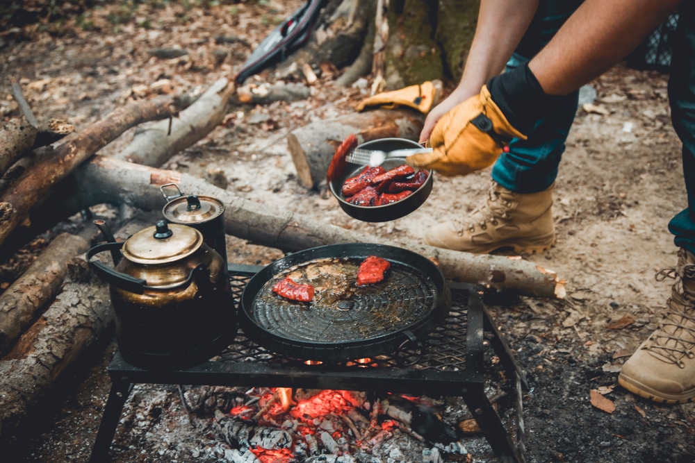 campfire cooking kit, how to build a campfire cooking kit, campfire cooking kit essentials, campfire cooking kits, campfire cooking,